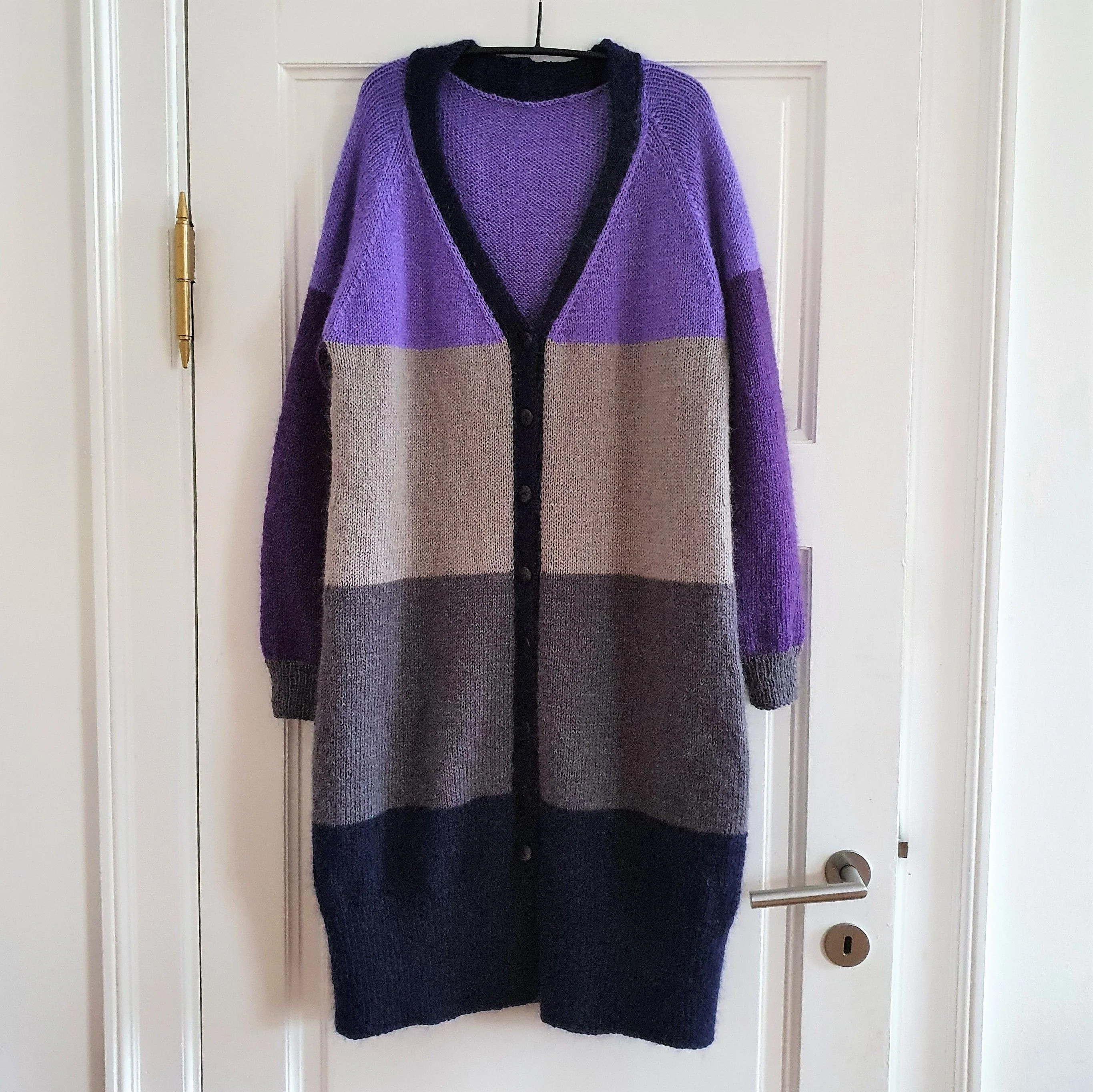 Brede Striber - Long Cardigan - Image 2