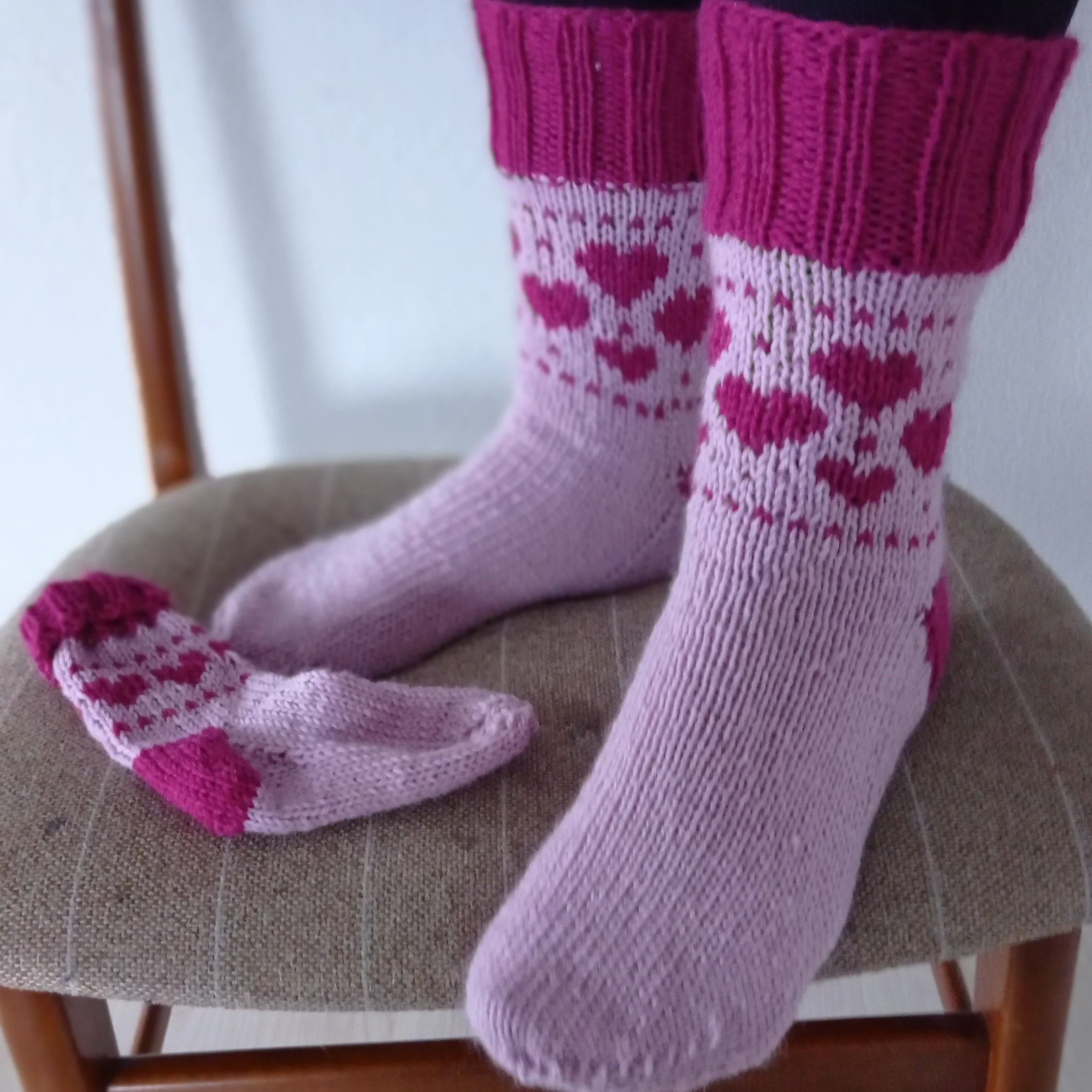 Cozy Valentine - Socks - Image 2
