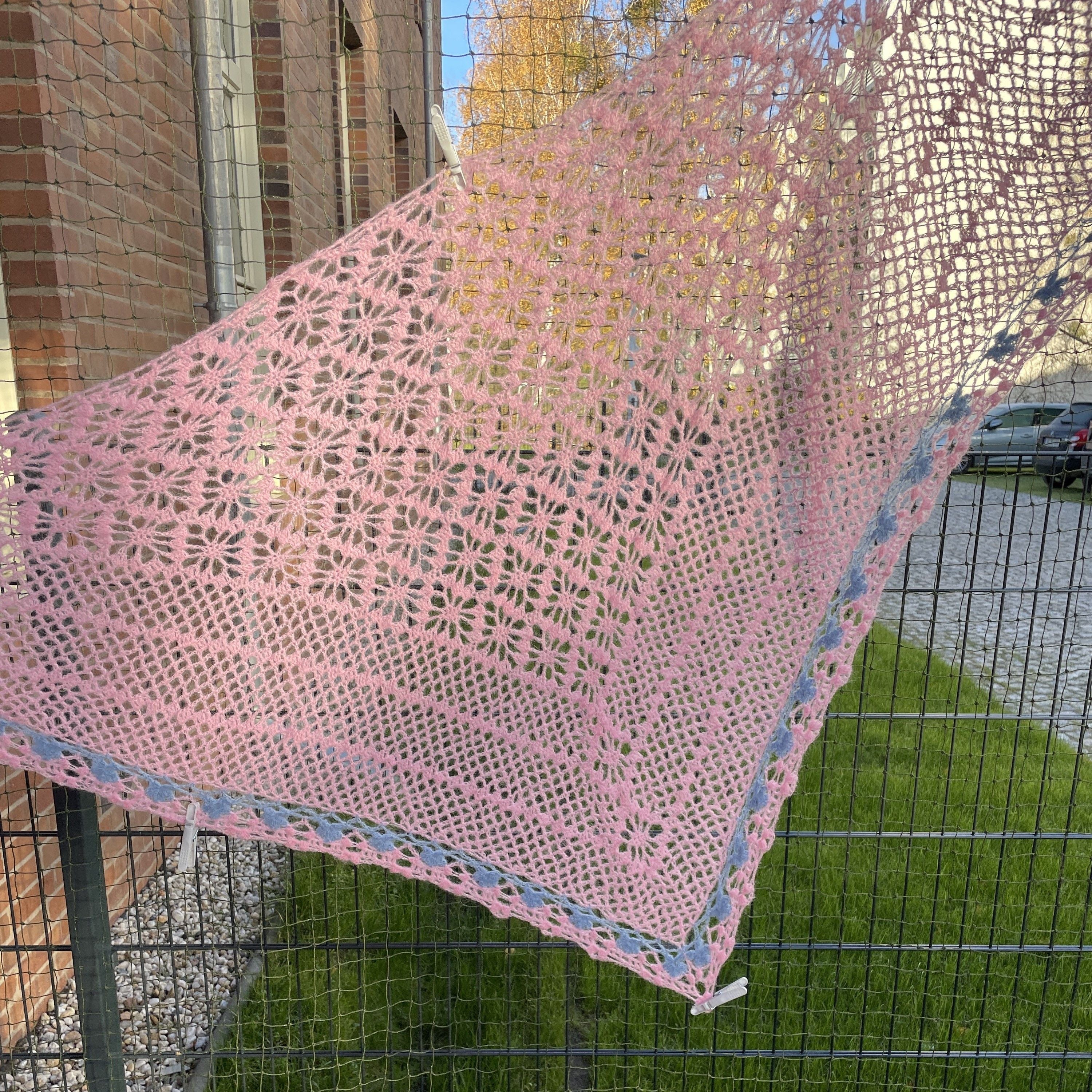 Flower Power - Shawl - Image 4