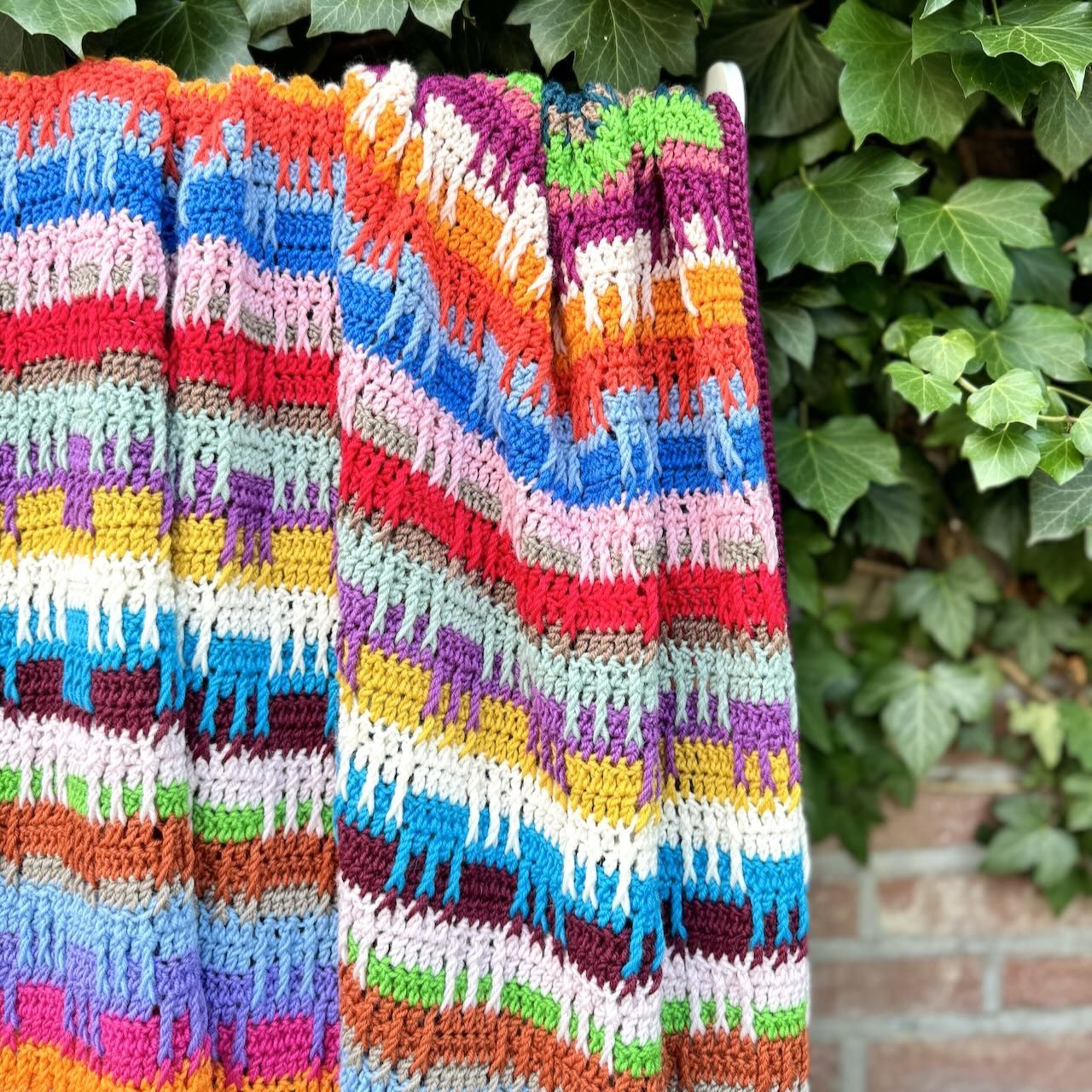 Colour Me - Blanket - Image 6