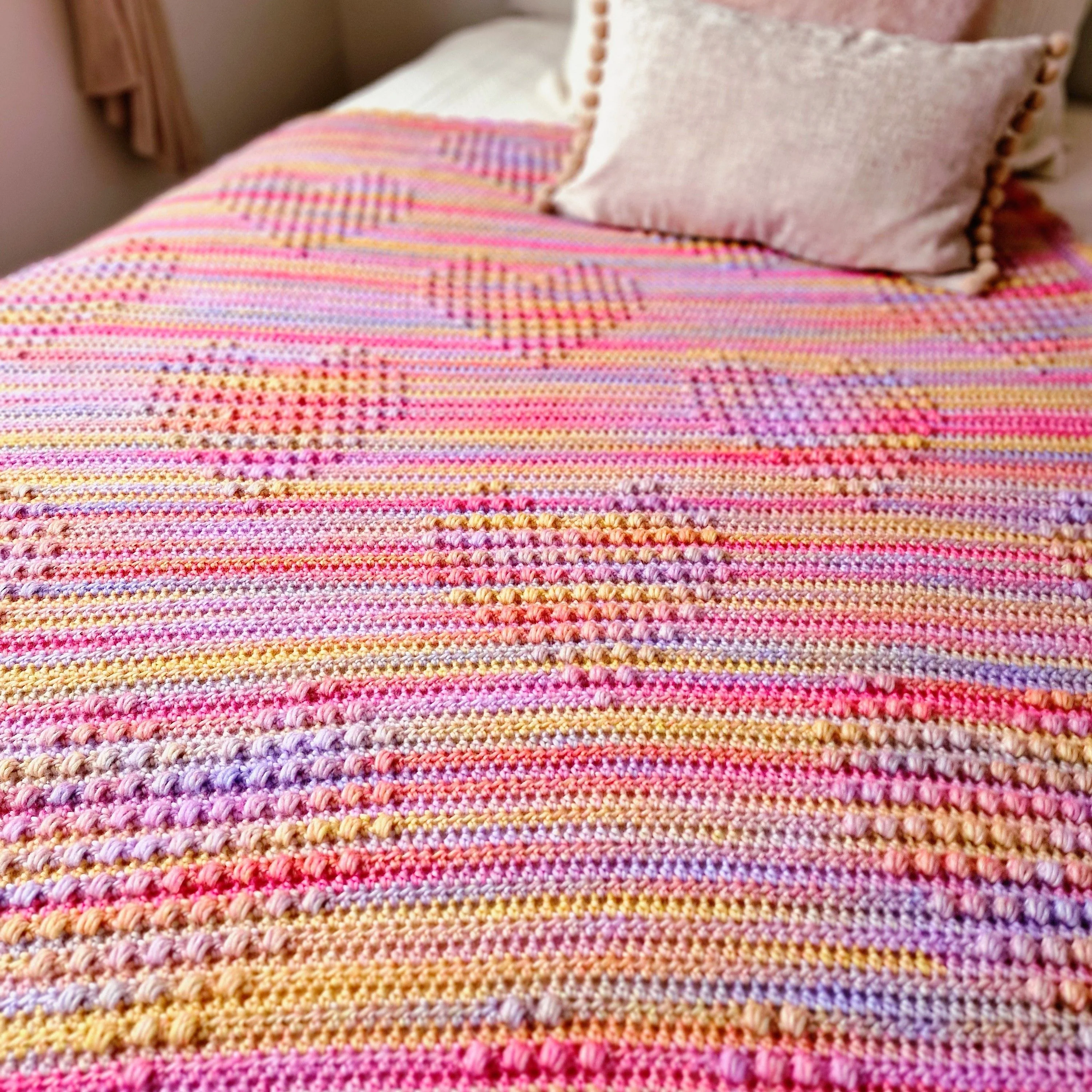 Hugs and Hearts - Blanket - Image 4
