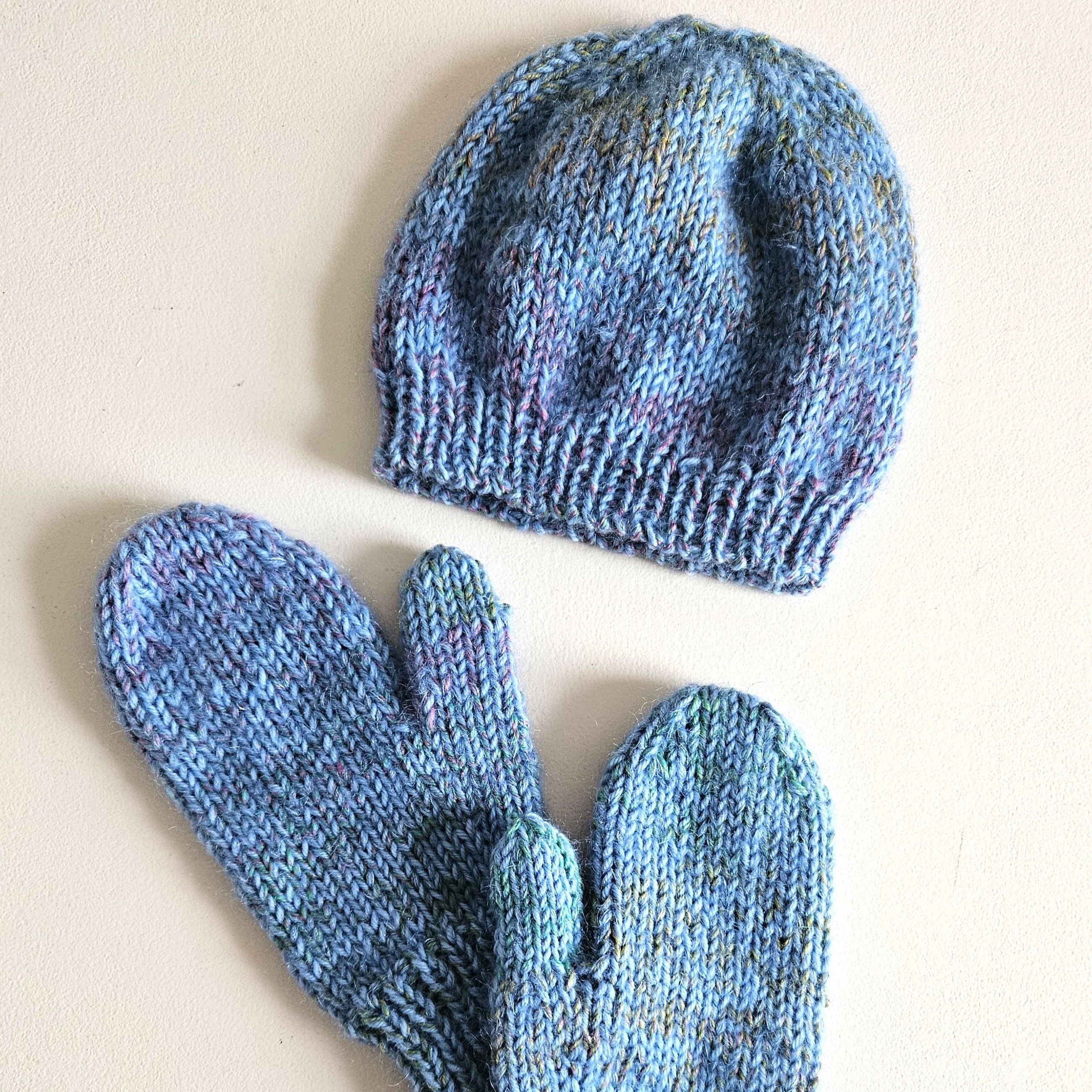 Chunky Hat and Mittens - Image 2