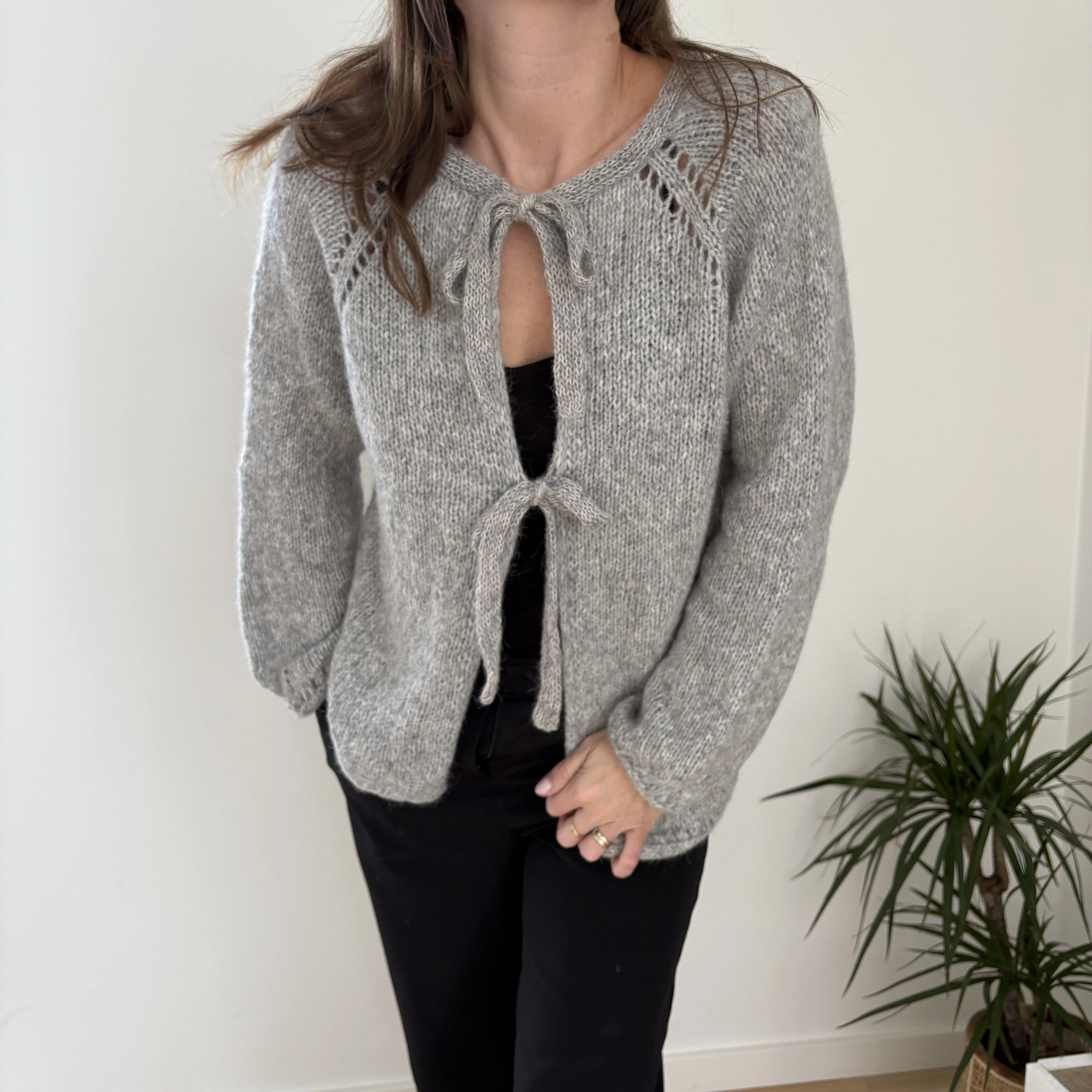 Willow Bow - Cardigan - Image 4