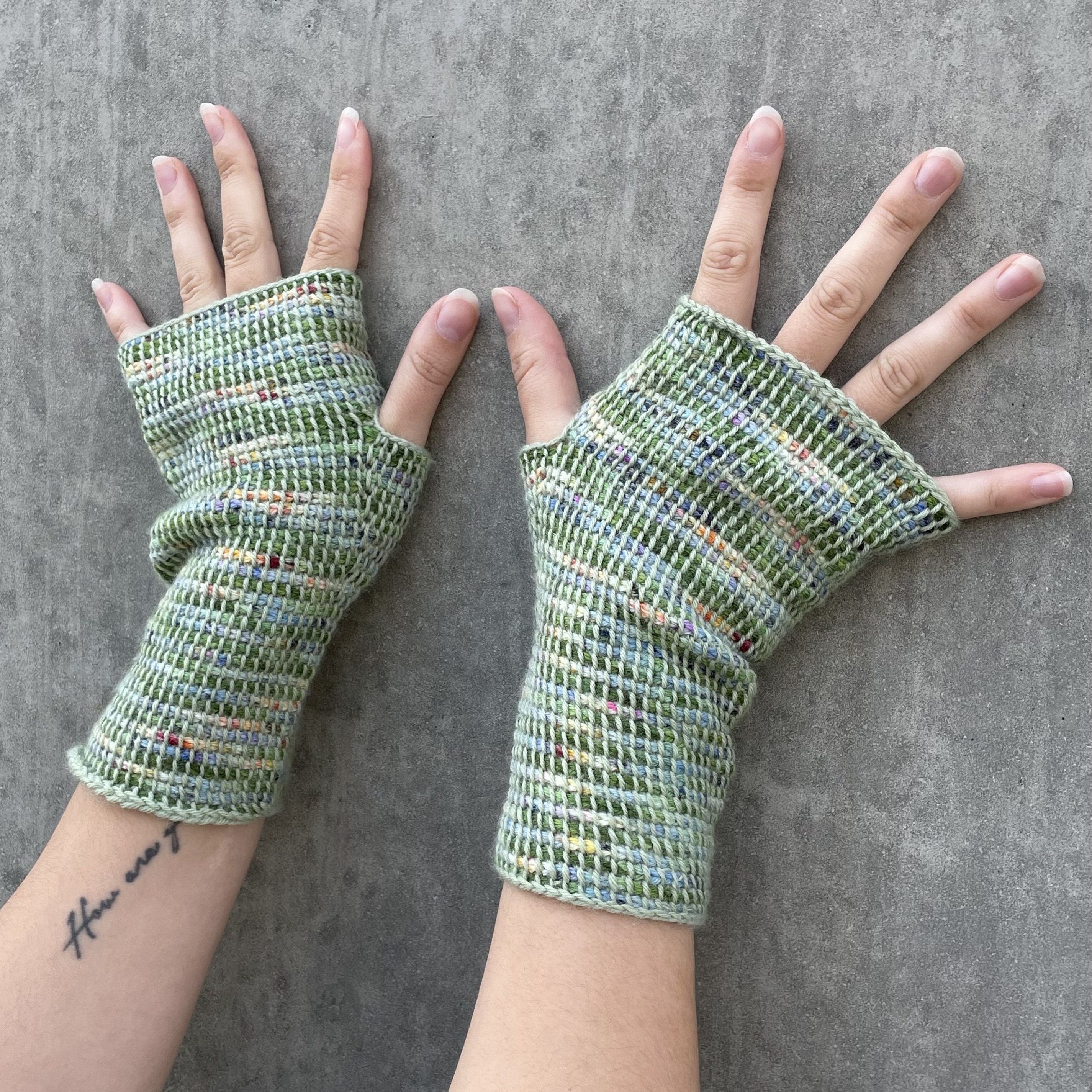 Nomade - Wrist Warmers - Image 3