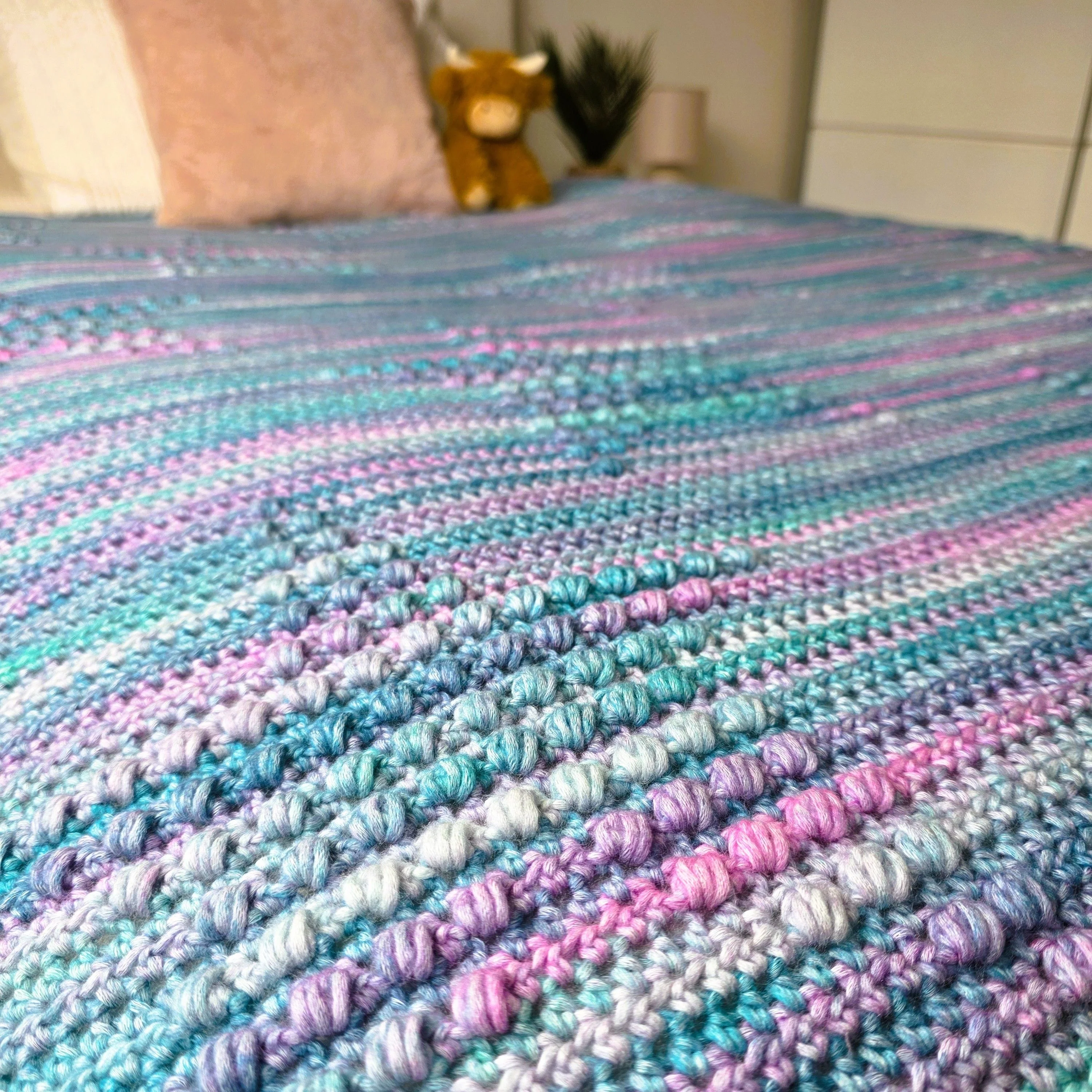 Hugs and Stars - Blanket - Image 3