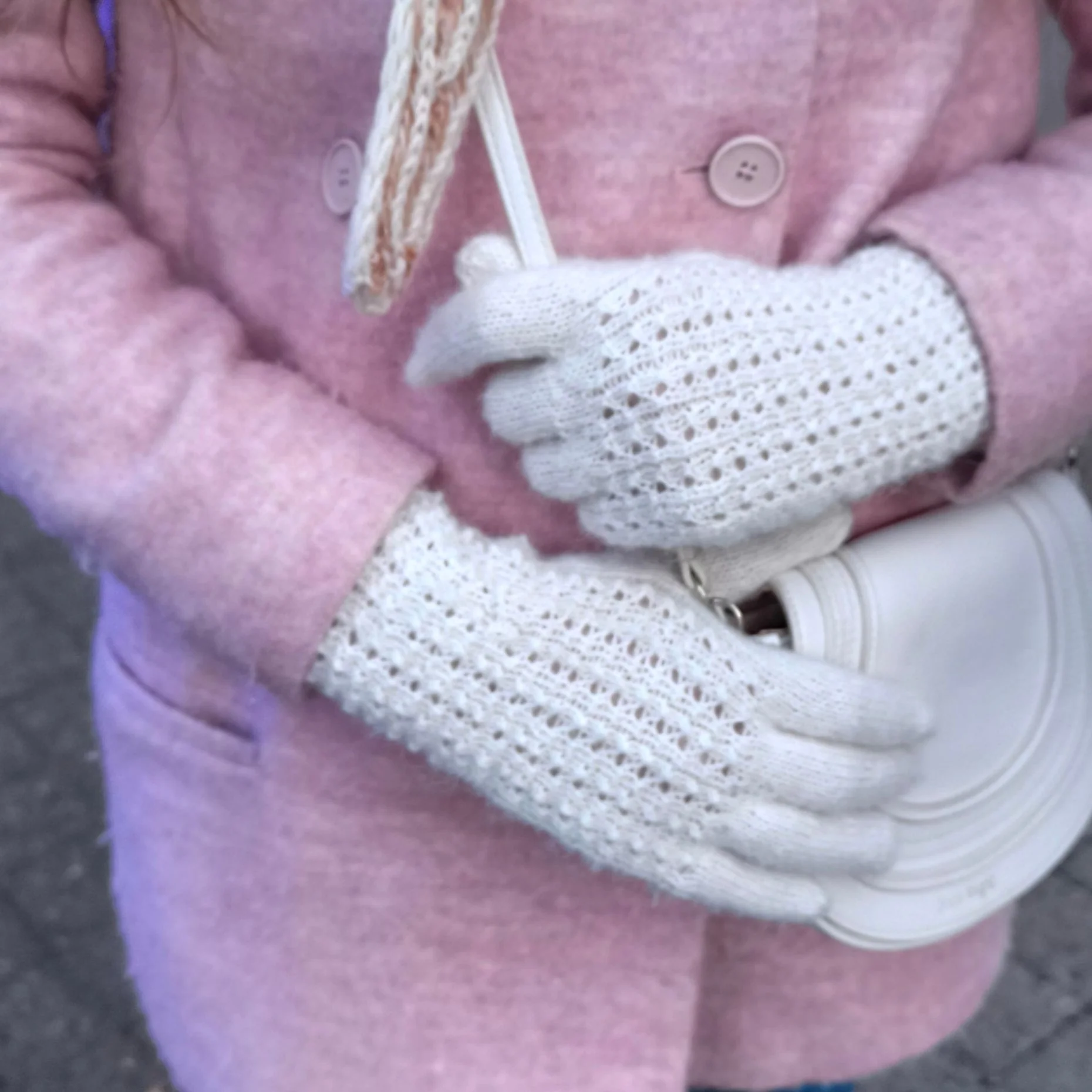 Snow Gloves - Image 3